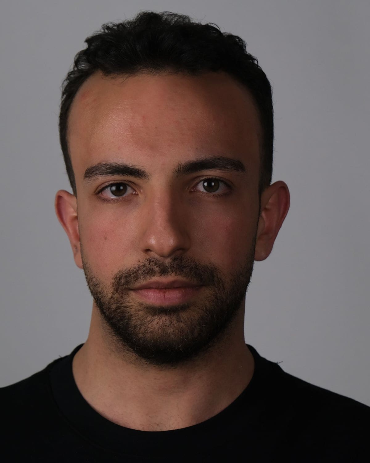 Kamera Önü Oyunculuk Atölyesi'nde çekilen profesyonel headshot