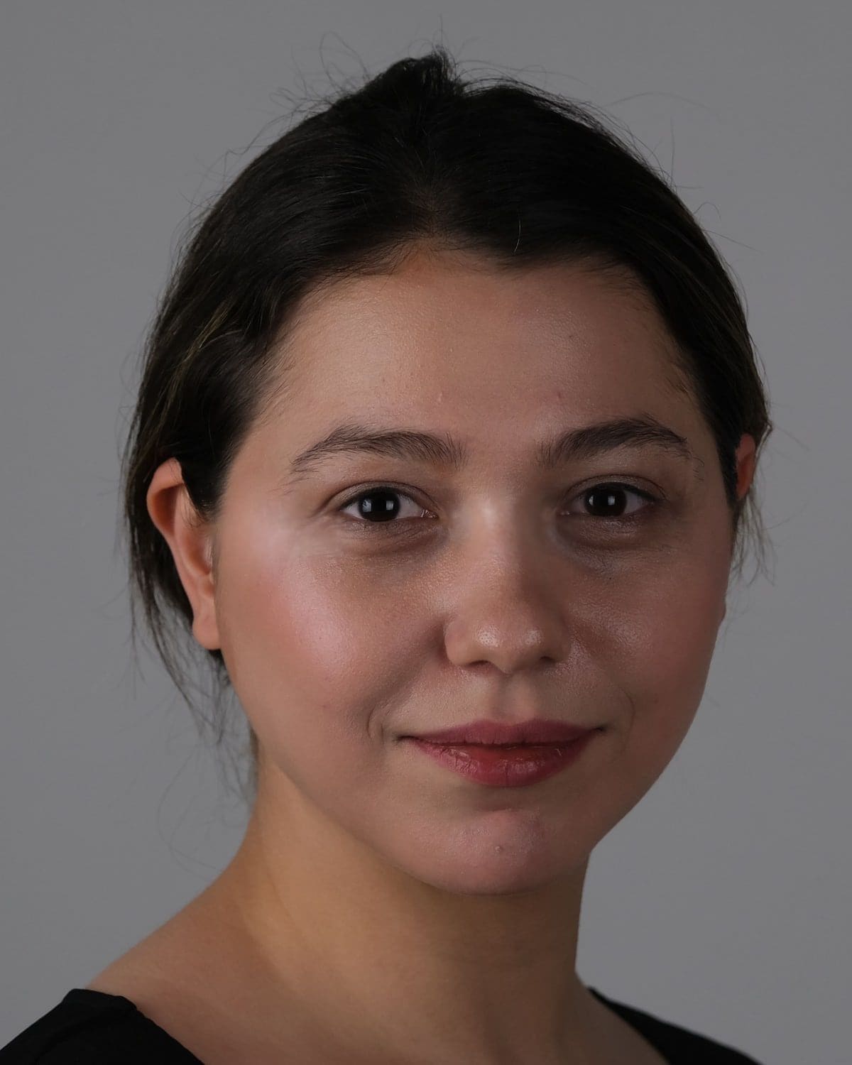 Kamera Önü Oyunculuk Atölyesi'nde çekilen profesyonel headshot