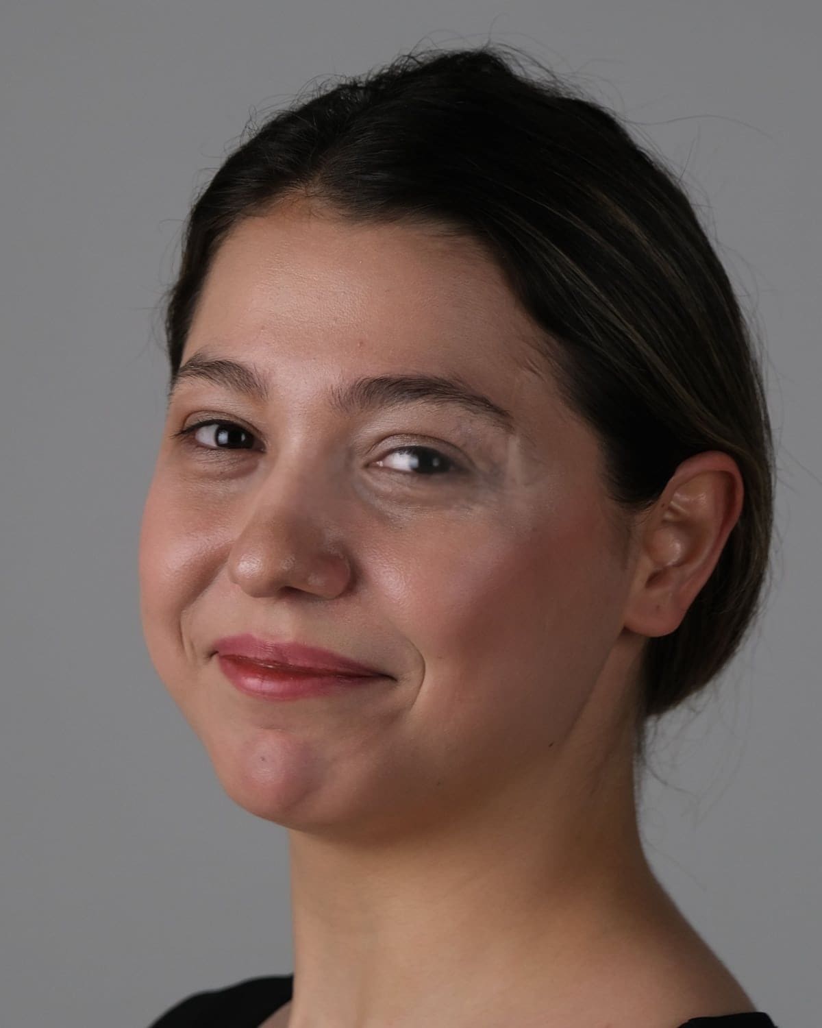 Kamera Önü Oyunculuk Atölyesi'nde çekilen profesyonel headshot